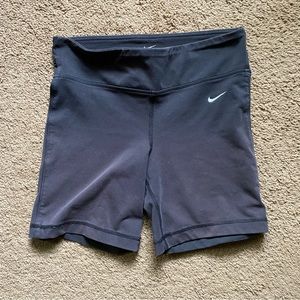 Nike Dri-Fit midi Shorts